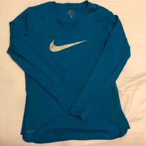 Nike Dri-fit blue long sleeves shirt